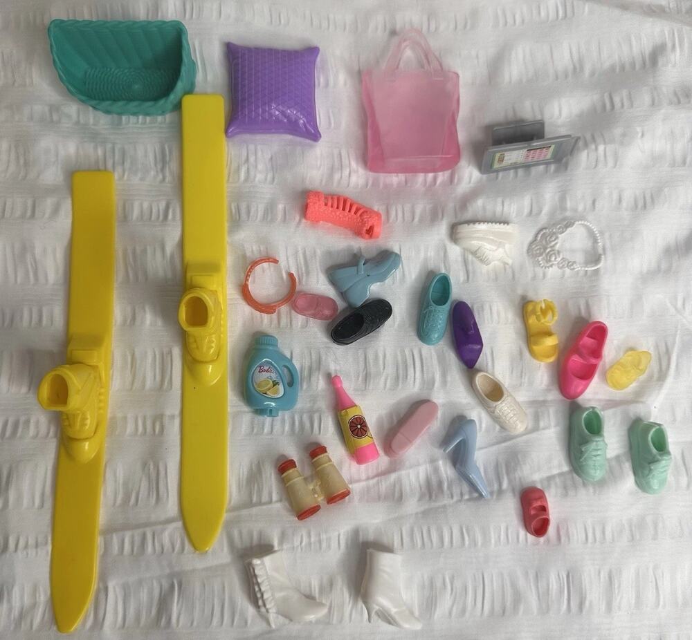 Barbie Chelsea Skipper Shoes And Accessory Toy Lot